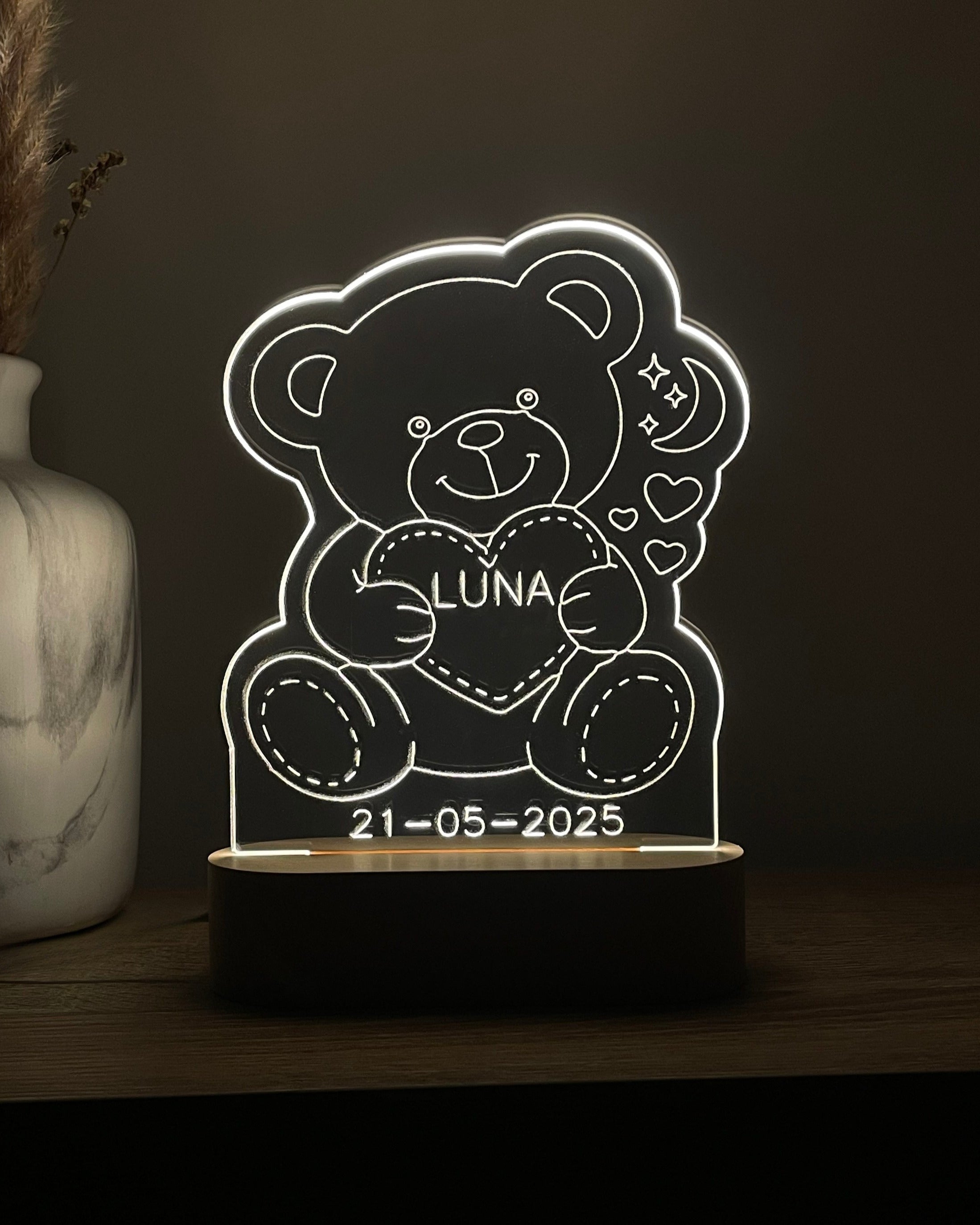 DreamLight™ gepersonaliseerd acryl nachtlampje met lasergegraveerd ontwerp — AtaNova
