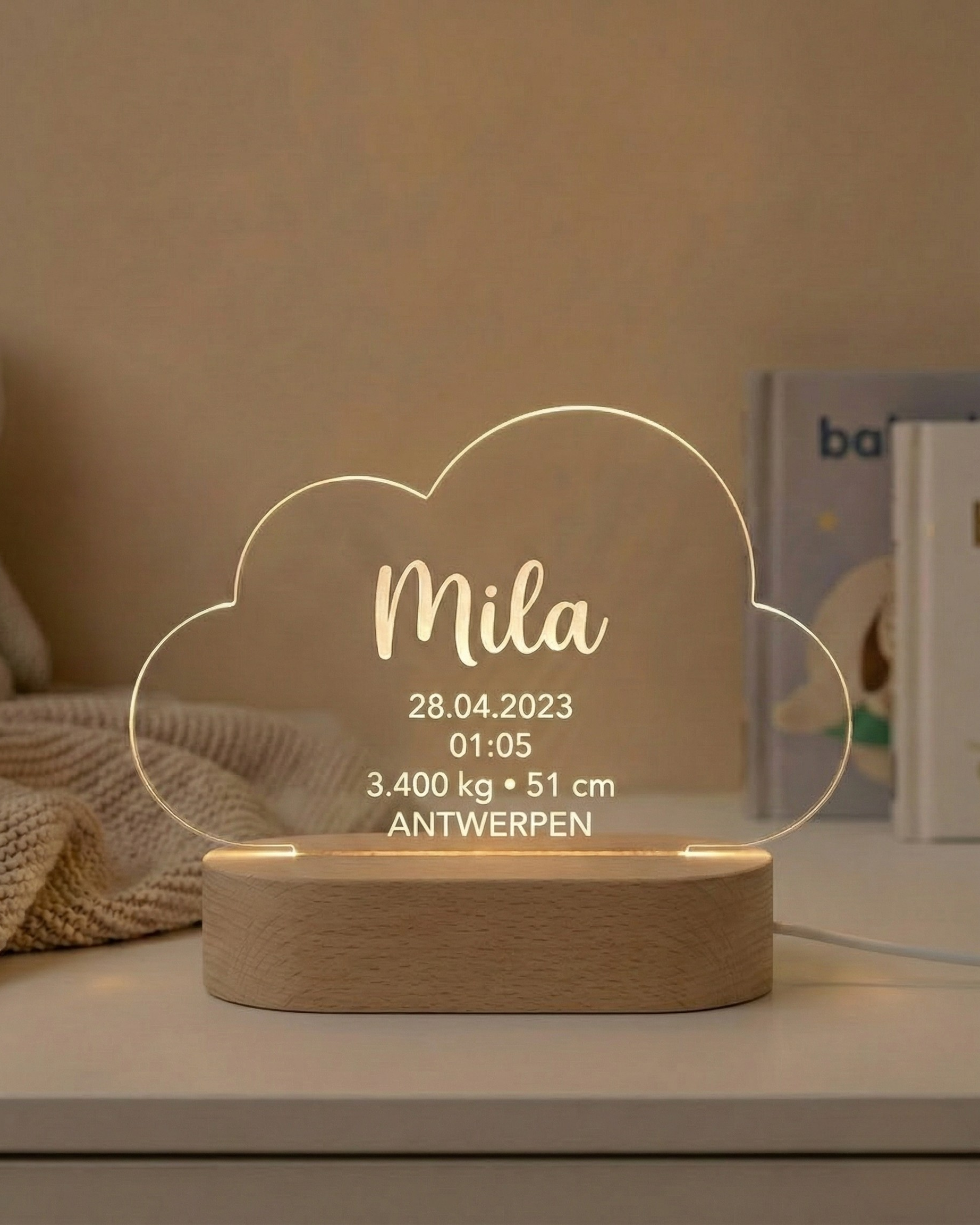 FirstLight™ gepersonaliseerde lamp met geboortegegevens