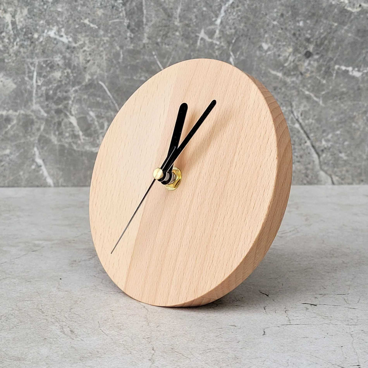 NovaClock gepersonaliseerde beuken staande klok, diameter 15 cm