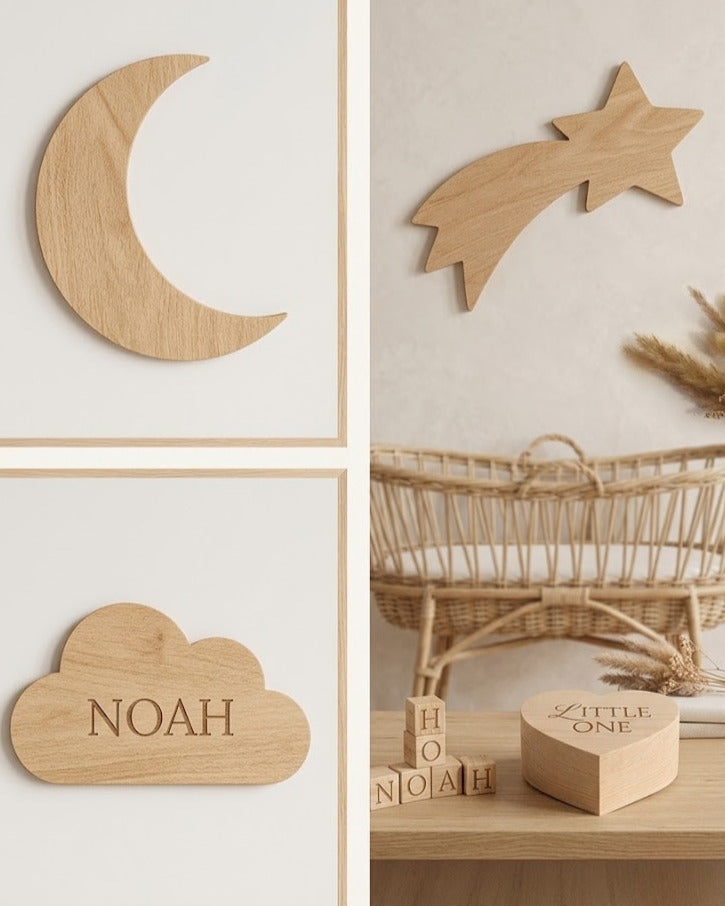 Detailoverzicht van een houten maan, vallende ster en wolk met de naam Noah