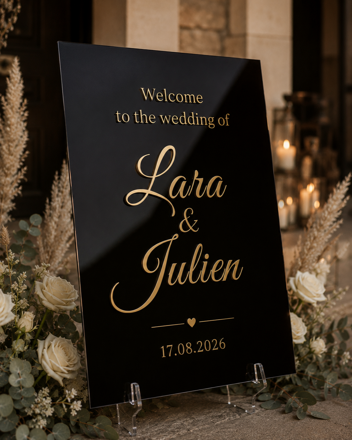Glanzend zwart acryl trouw welkomstbord met goudkleurige 3D-letters voor Lara & Julien